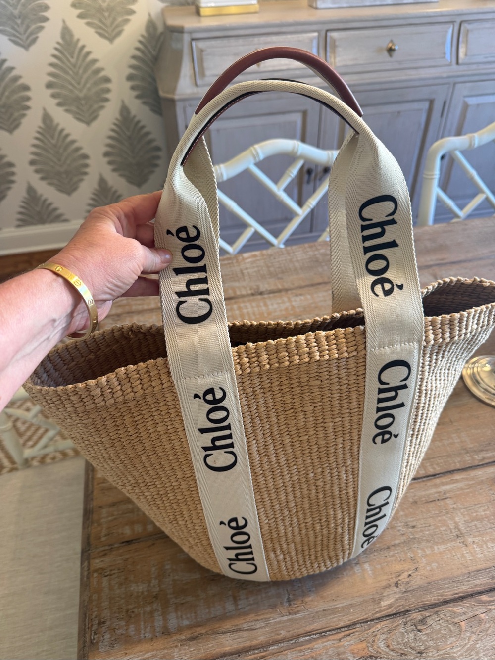 New never used Chloe woody straw bucket bag. - Picture 3 of 6